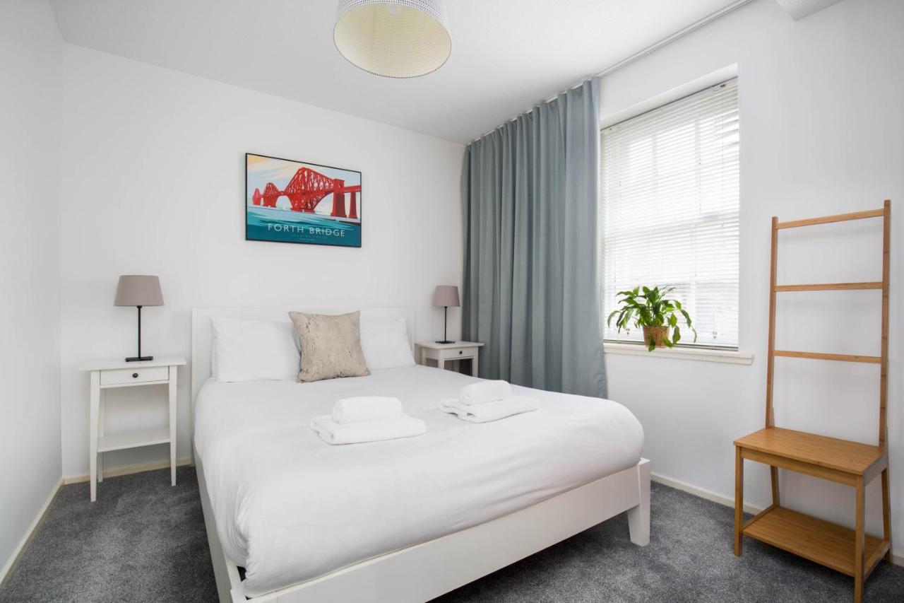 Modern Grassmarket Apartment Edinburgh Exterior photo